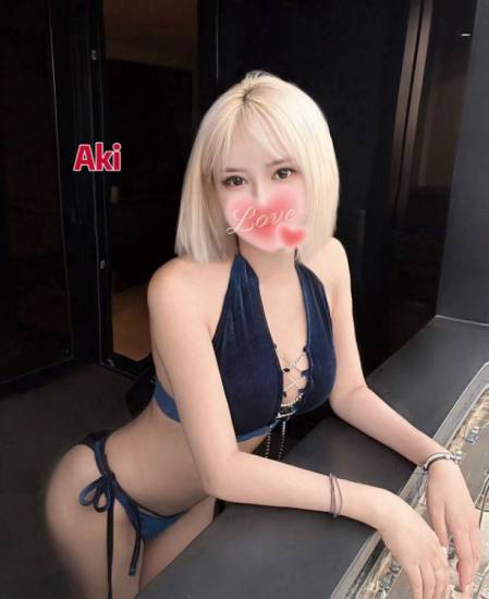 19yo Japanese girl Aki high quality  beautiful warm service