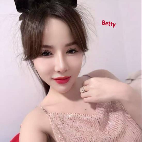 19yo Vietnamese girl Betty super  sexy top service