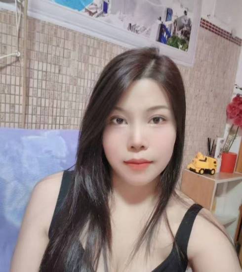 low price outcall 240/hr  East Perth 